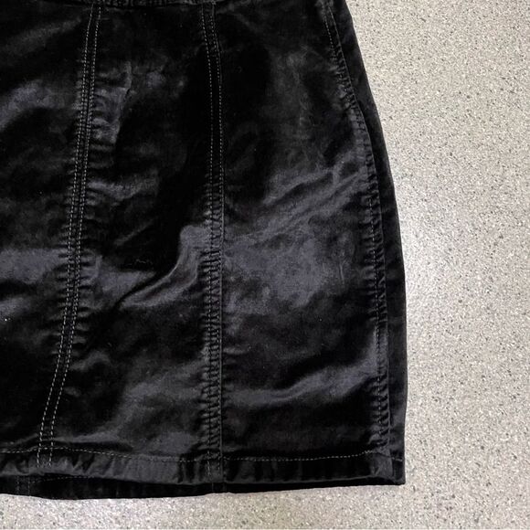 Free People Womens Black Velvet Kimora Side Button Mini Skirt Size 27 - Picture 5 of 9